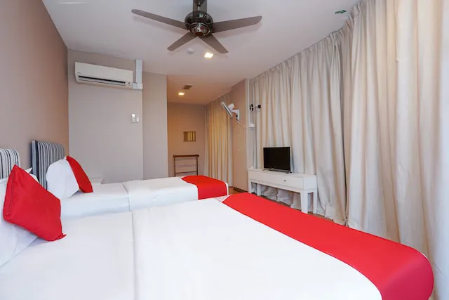 Super OYO 90729 New Bangi Gateway Hotel Picture 9
