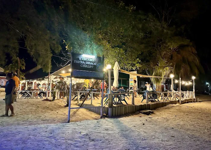 Fauna Beach Chalet Picture 9