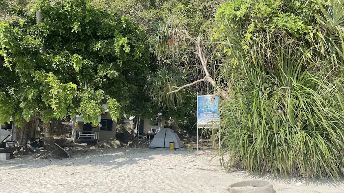 Teluk Keke campsite Picture 6