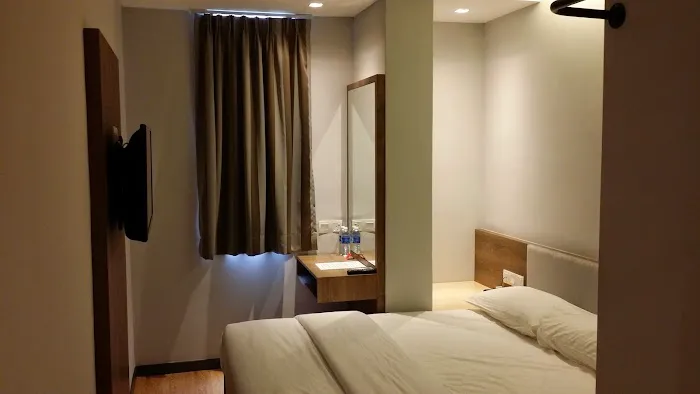Go Hotel Picture 7