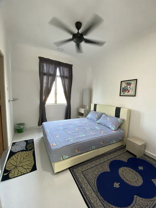 DWIRA Homestay Picture 1