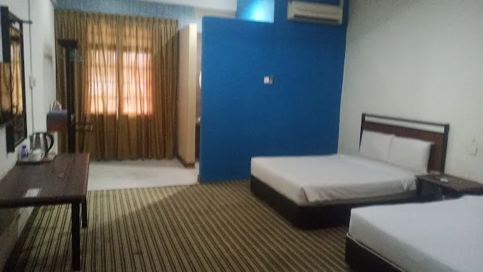 Khalifa Inn Picture 1