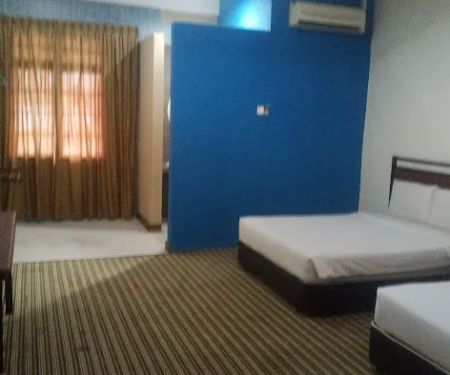 Khalifa Inn