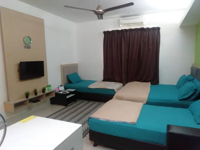 NH Studio Apartment Picture 2