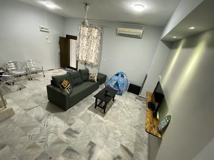 EE Summer Guest House Picture 9