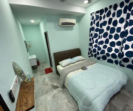 EE Summer Guest House