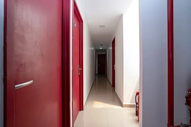OYO 44093 Vrm Hotel Picture 1