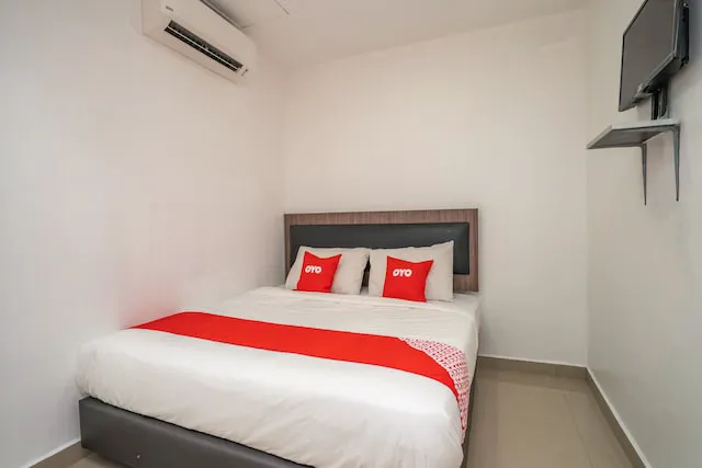 OYO 44093 Vrm Hotel Picture 5