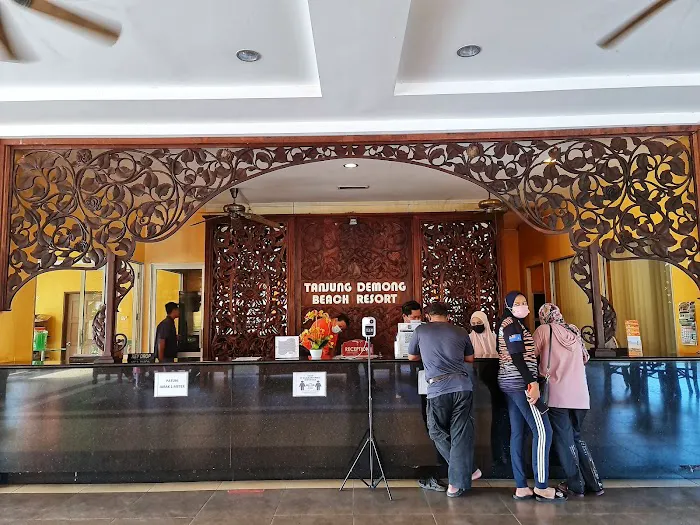 Tanjung Demong Beach Resort Picture 3