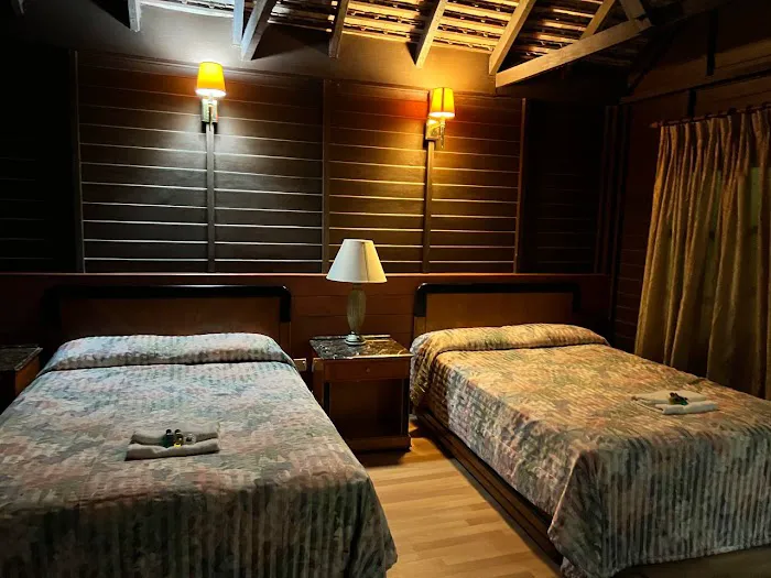 Manor Beach Resort Picture 2