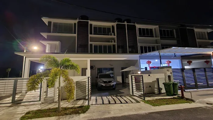 Kuala Selangor HomeStay - sky mirror homestay Picture 2