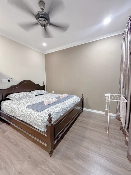 Homestay TNJ Puncak Alam Picture 3