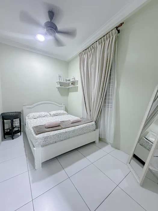 Homestay TNJ Puncak Alam Picture 7