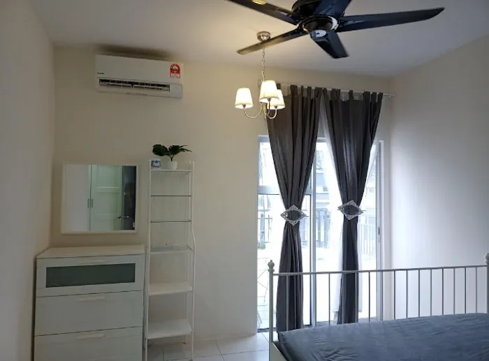 Izz Homestay Near Uitm Puncak Alam Picture 2