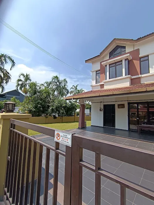 Puan Nurul Charm's Living Homestay Klang Picture 9
