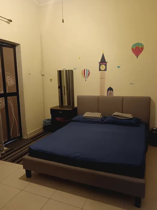 Puan Nurul Charm's Living Homestay Klang Picture 8
