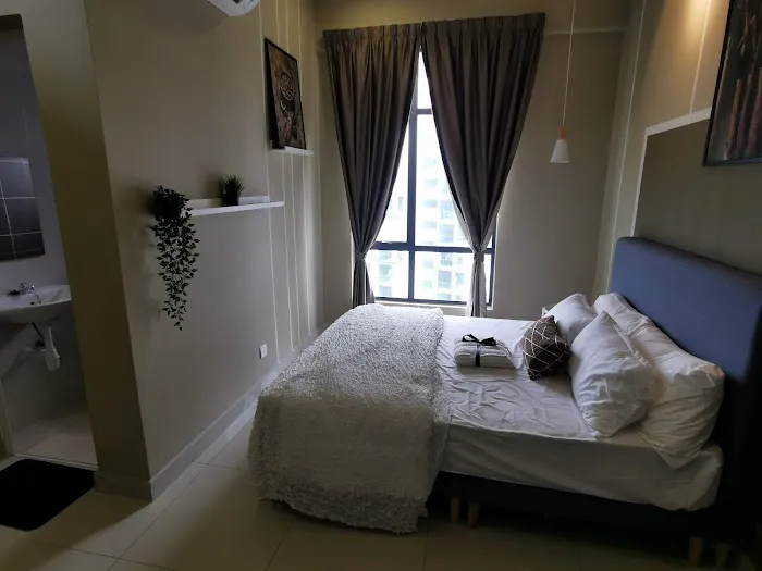 Maple Residence Picture 9