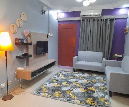 NYNIE HOMESTAY