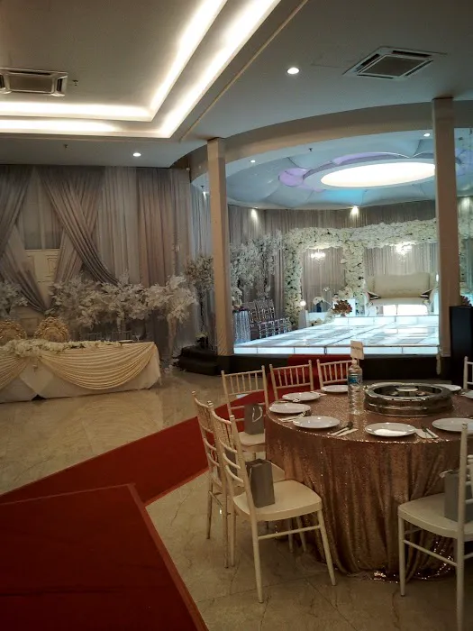 The Roof Garden Hotel Picture 7
