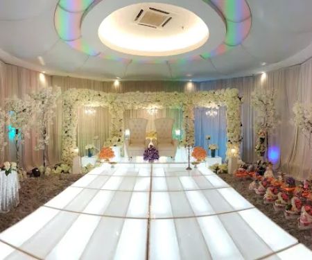 The Roof Garden Hotel