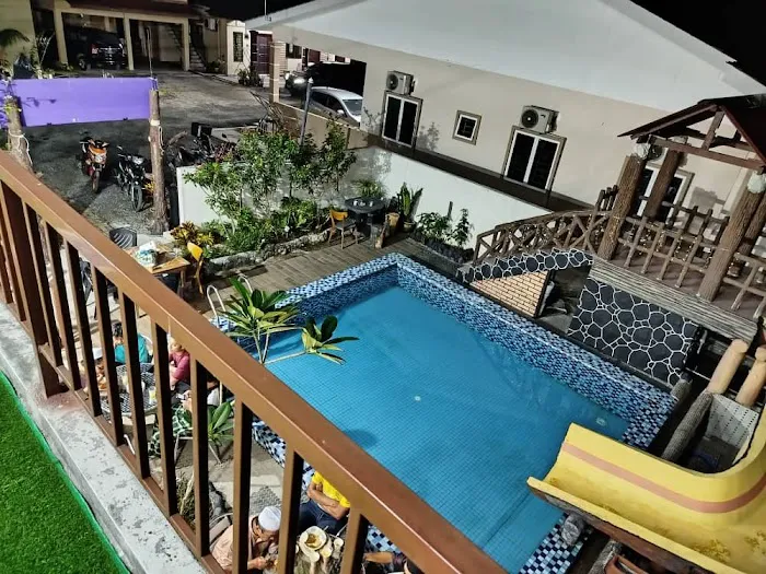 Laman & Pool Homestay Meru Picture 1