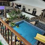 Laman & Pool Homestay Meru