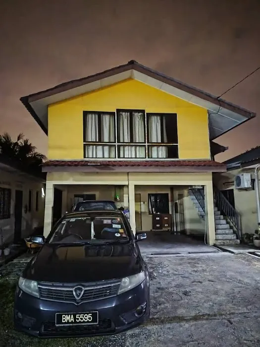 Laman & Pool Homestay Meru Picture 10