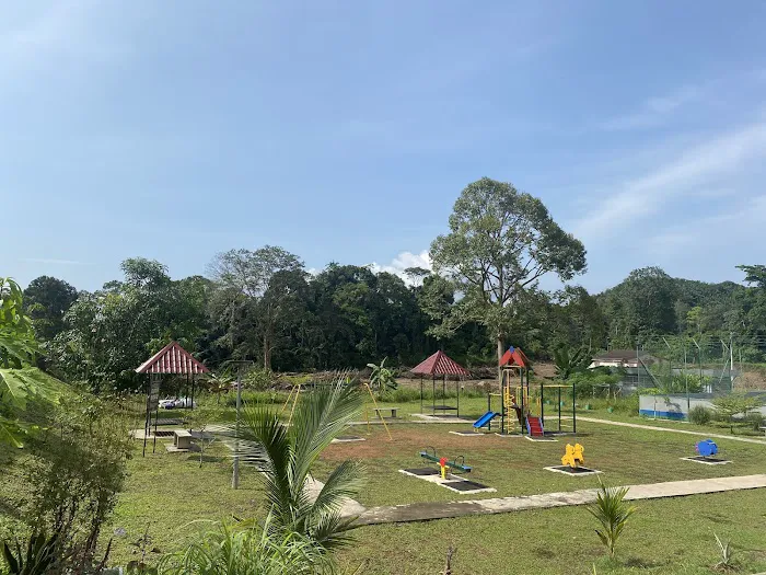 Angah Homestay Damak Picture 5
