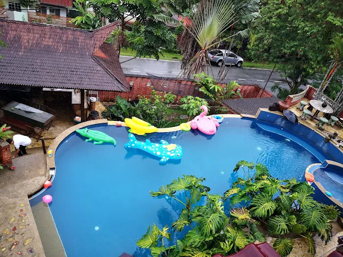 Tropical paradise villa- Event space & homestay KL Picture 3