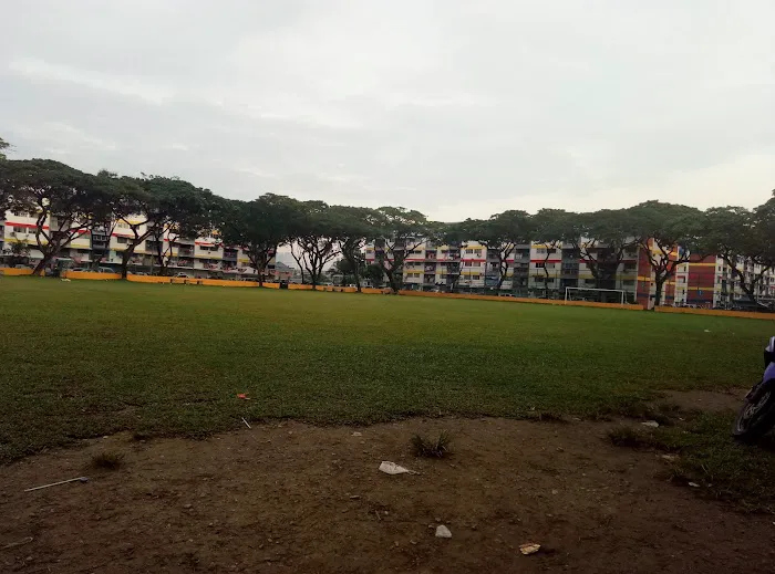 Taman Ikan Emas Picture 4
