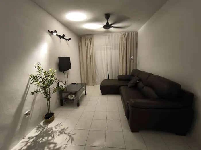 Hermoso Homestay Bukit Beruntung Picture 6