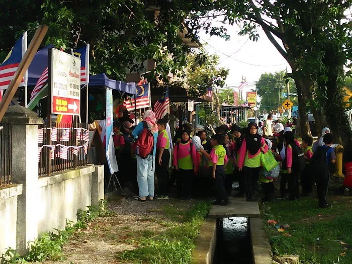 Homestay Aman Damai Picture 2