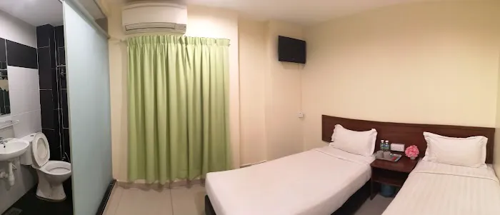 Maple Inn Picture 4