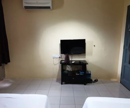 Poly Star Hotel