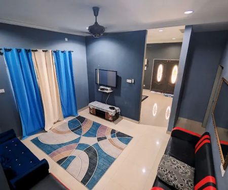 Aish Homestay
