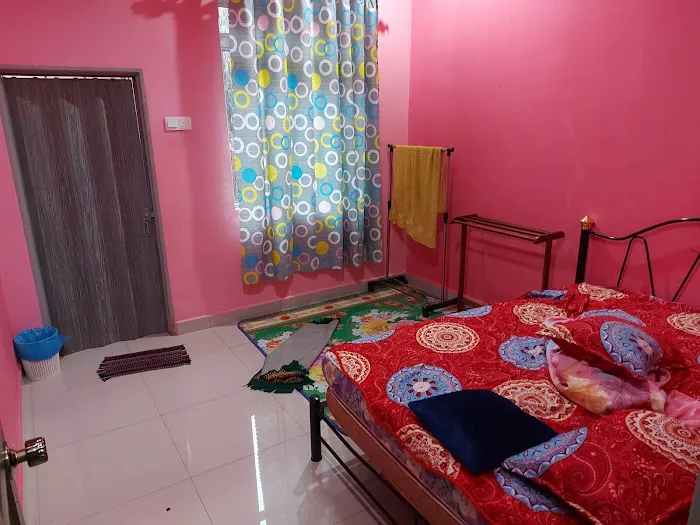 Aish Homestay Picture 6
