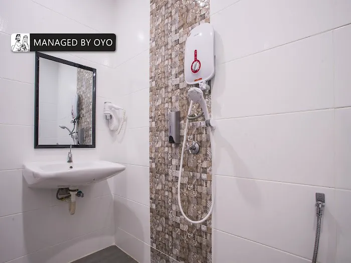 Hotel O Gs Hotels Near Strand Mall Picture 2