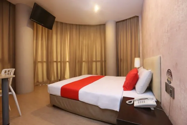 I Hotel Picture 8