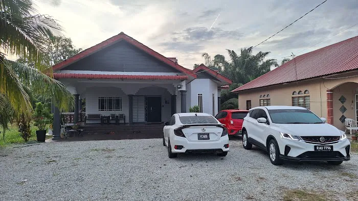 ARY&ZZ HomeStay Picture 2