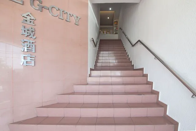 OYO 90306 G City Hotel Picture 5