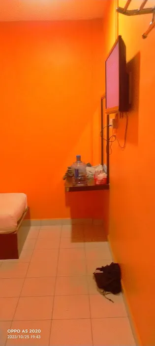 Rest Inn Picture 7
