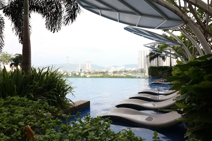 Victoria Home Sentrio Suites Picture 10