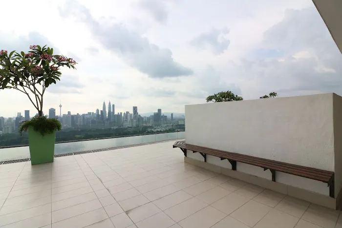 Victoria Home Sentrio Suites Picture 6