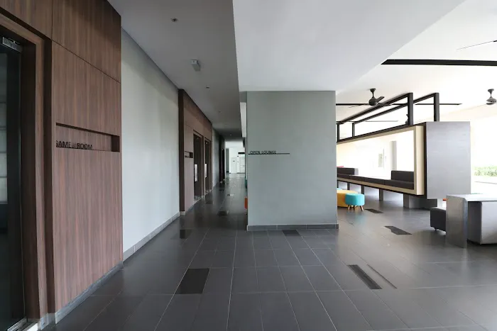 Victoria Home Sentrio Suites Picture 4