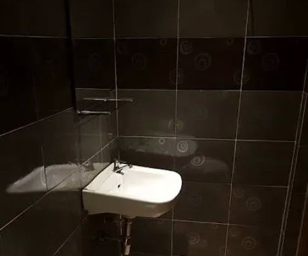 AL Budjet Inn Hotel