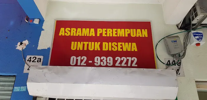 ASRAMA Puteri Villa Picture 1