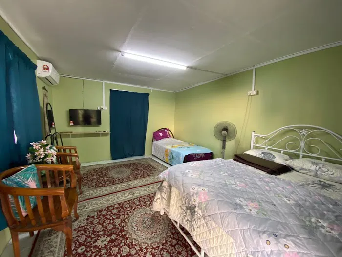 Acik Yah Roomstay Picture 10
