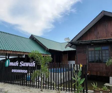 Homestay Omah Sawah Hj Saroni