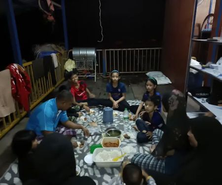 Rumah Rakit Kelola Maju