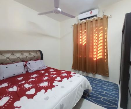 Bonda Tom Homestay dan Roomstay(LY Cottage) Felda Jengka 8 with pool